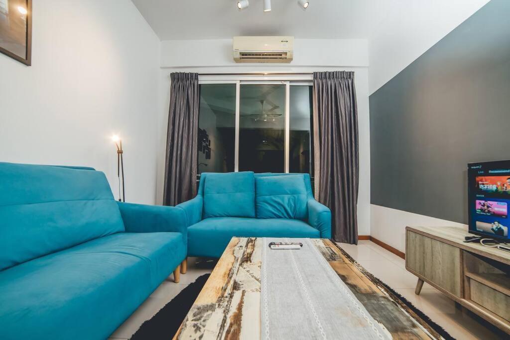 Pangsapuri Grandview Scenic Charm 3br8pax Midvalley Pooltable By Our Johor Bahru