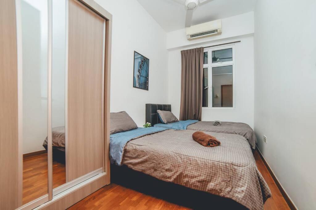 Grandview Scenic Charm 3br8pax Midvalley Pooltable By Our Johor Bahru